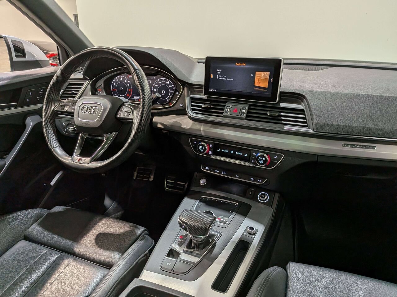 2019 Audi Q5 Technik 45 TFSI quattro Silver Val-David - photo #20