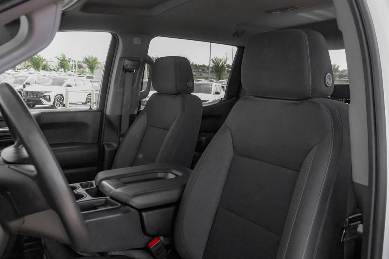 2024 GMC Sierra 1500 4WD Crew Cab 147 Pro White Sherwood Park - photo #29