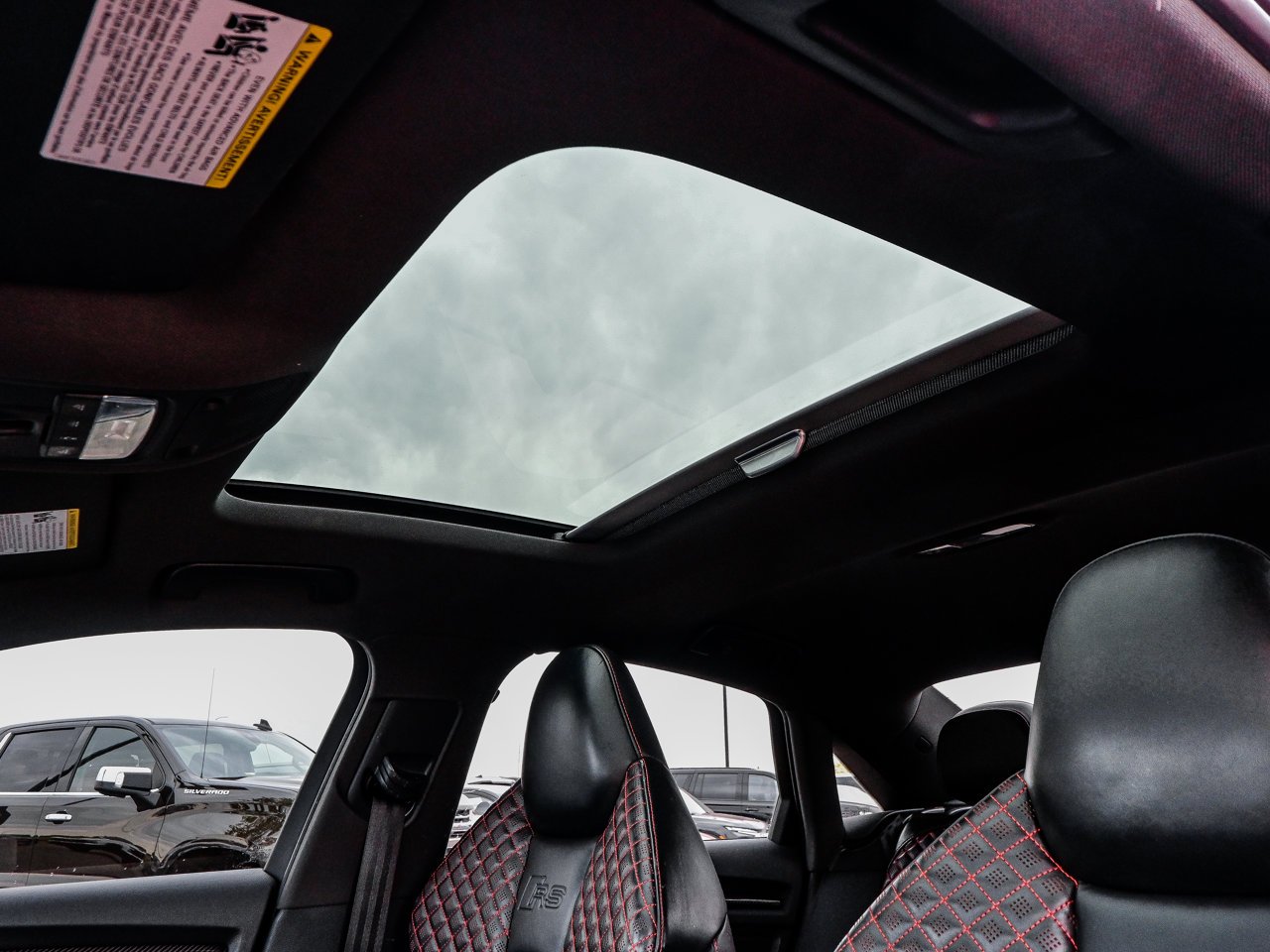 2018 Audi RS 3 Sedan 2.5 TFSI quattro S tronic Catalunya Red Metallic Sherwood Park - photo #15