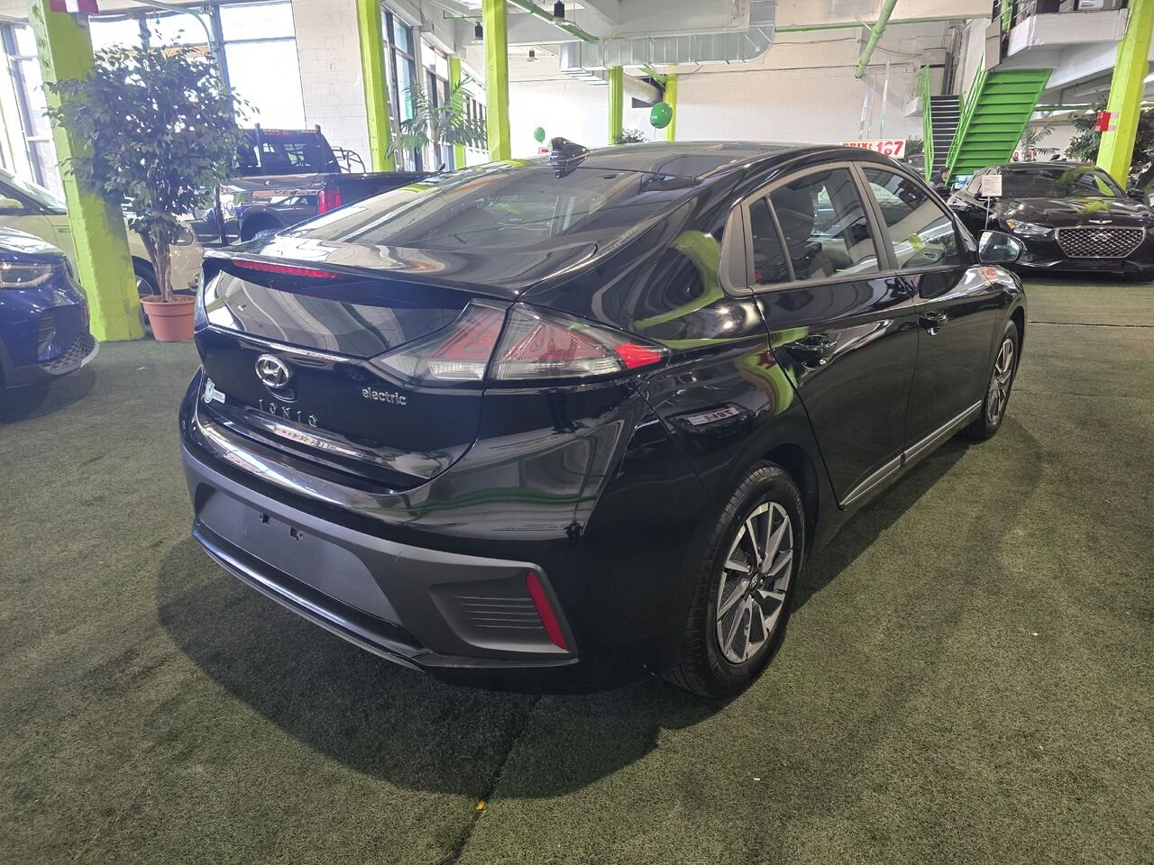 2021 Hyundai Ioniq Electric Black  - photo #5