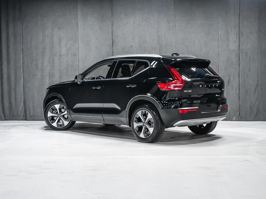 2024 Volvo XC40 B5 PLUS BRIGHT Black