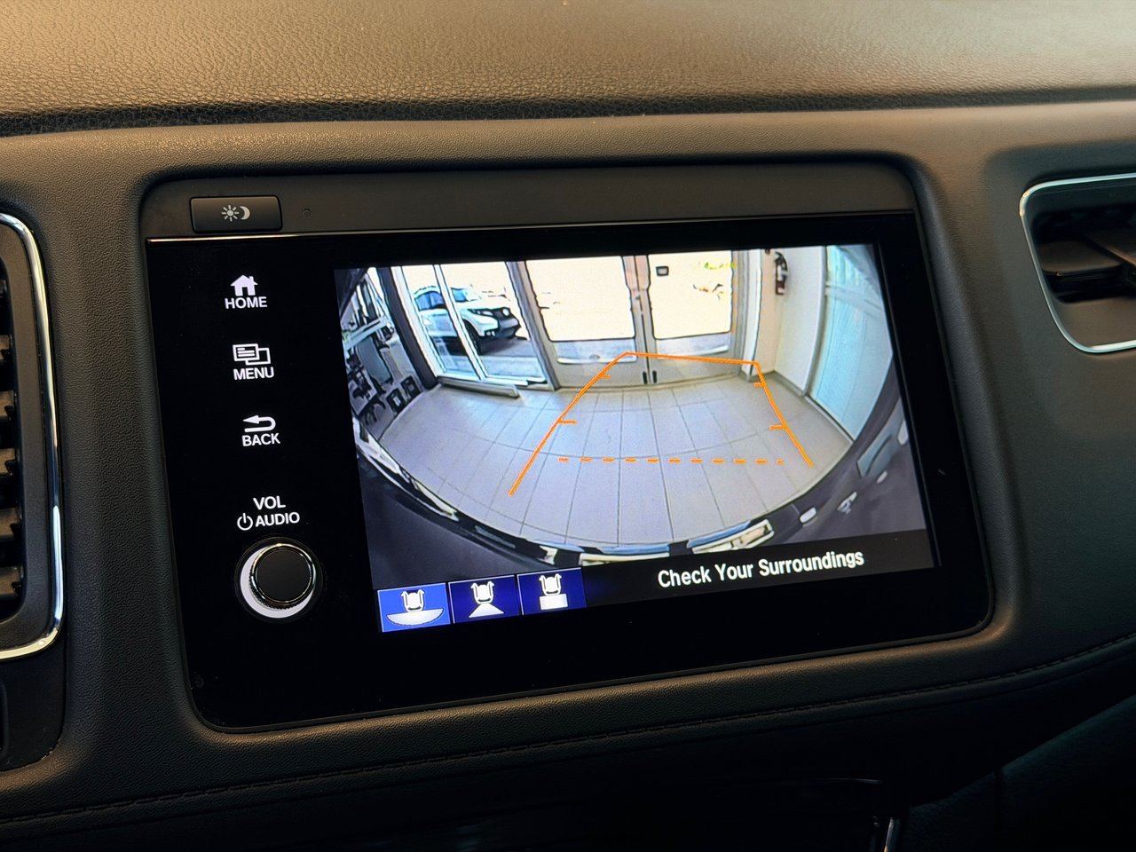 2021 Honda HR-V Black Notre-Dame-des-Prairies - photo #24