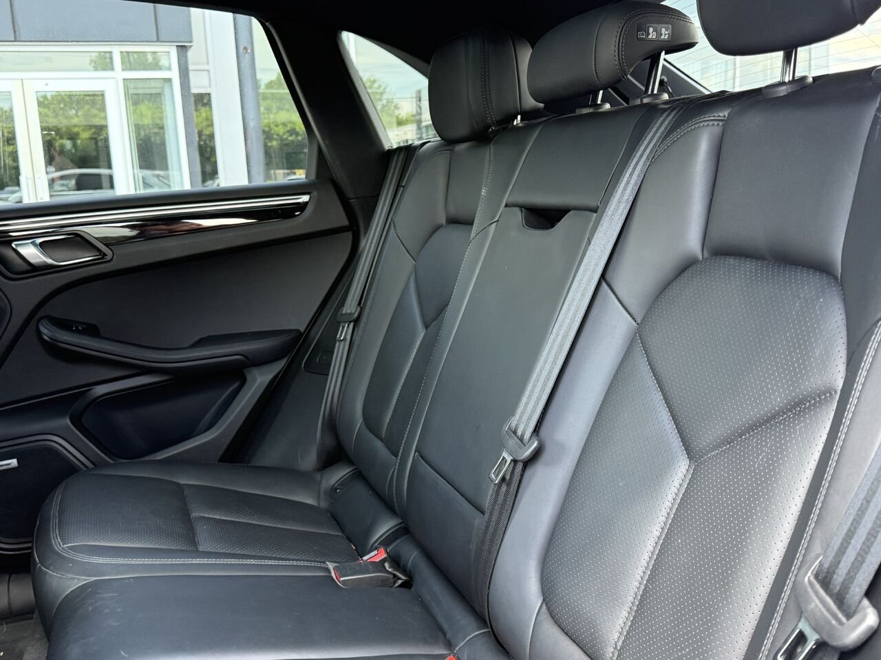 2019 Porsche Macan S White Granby - photo #12
