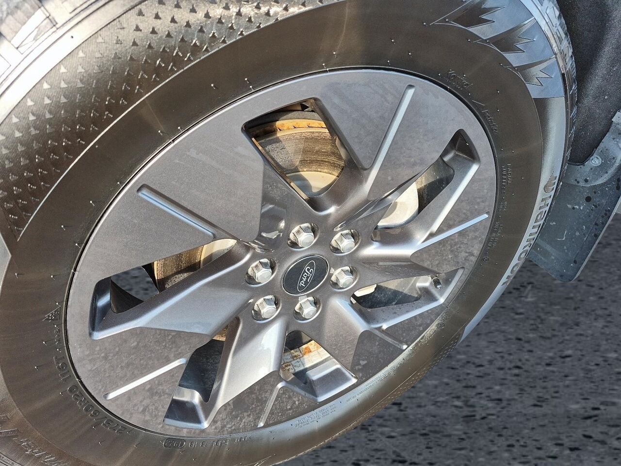 2022 Ford F-150 Lightning Black Saint-Jérôme - photo #6