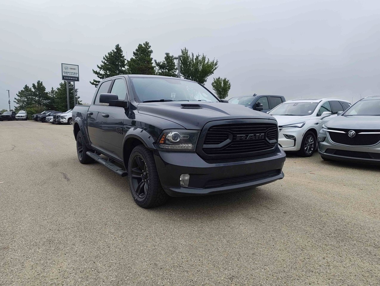 2018 Ram 1500 Sport 4x4 Crew Cab 5'7 Box *Ltd Avail* Grey Sherwood Park - photo #2
