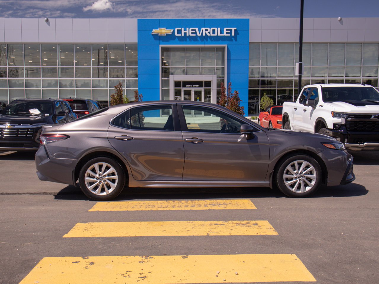 2024 Toyota Camry SE Auto Grey Sherwood Park - photo #9