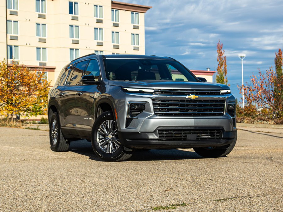 2026 Chevrolet Traverse LT 1.5L | Remote Start Grey