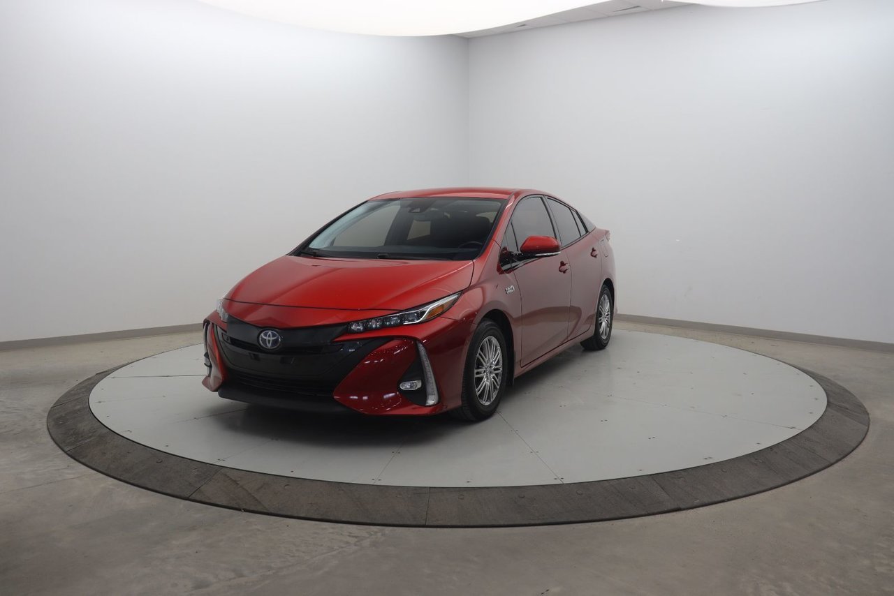 2018 Toyota Prius Prime ROUGE Red Baie-Comeau - photo #0