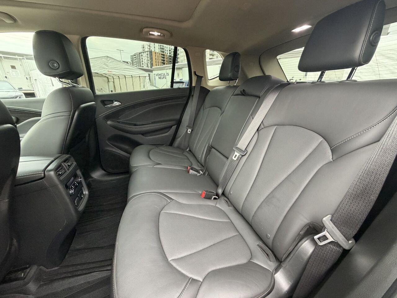 2017 Buick Envision PREMIUM II AWD Red Laval - photo #18