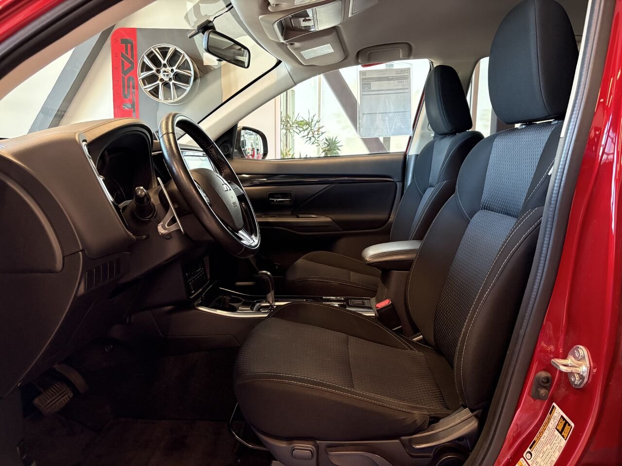 Mitsubishi Outlander 2020 Rouge Saint-Eustache - photo #10
