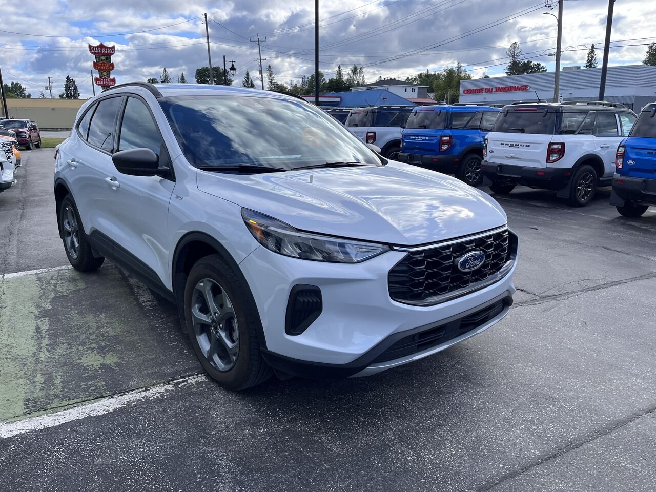 Ford Escape 2025 Gris Mont-Laurier - photo #3