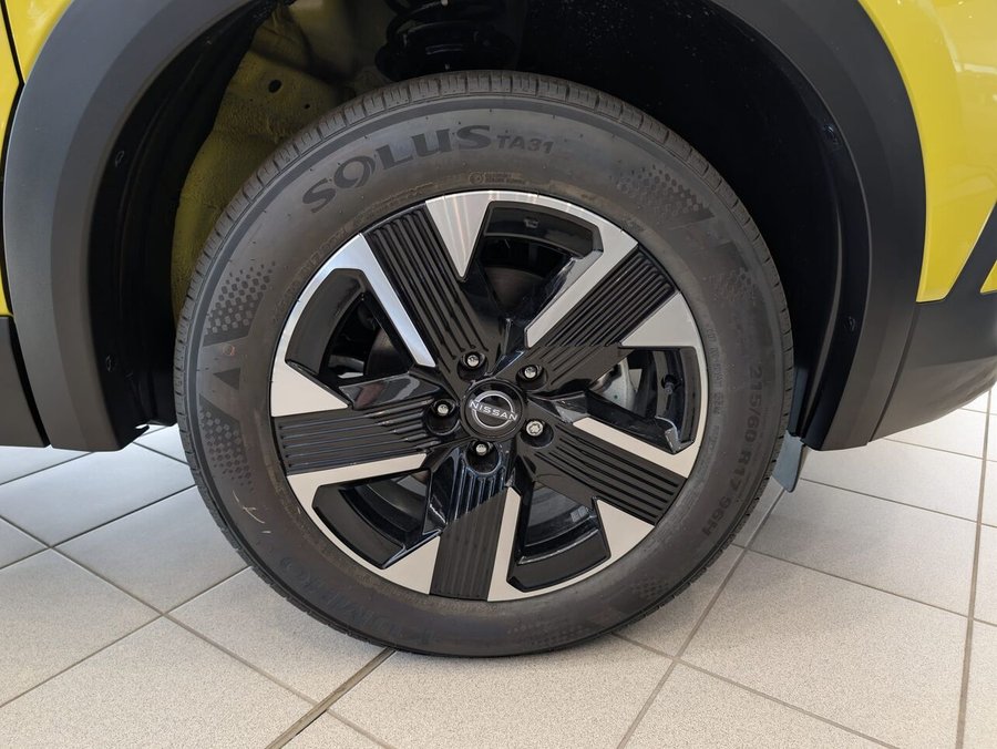 2026 NISSAN Kicks 2026 Yuzu Yellow Metallic/Super Black