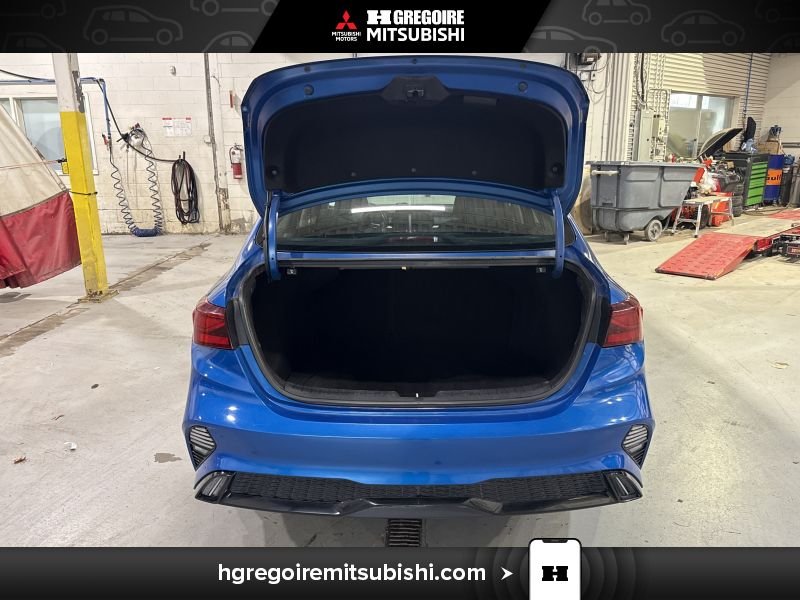 2022 Kia Forte Blue Blainville - photo #18