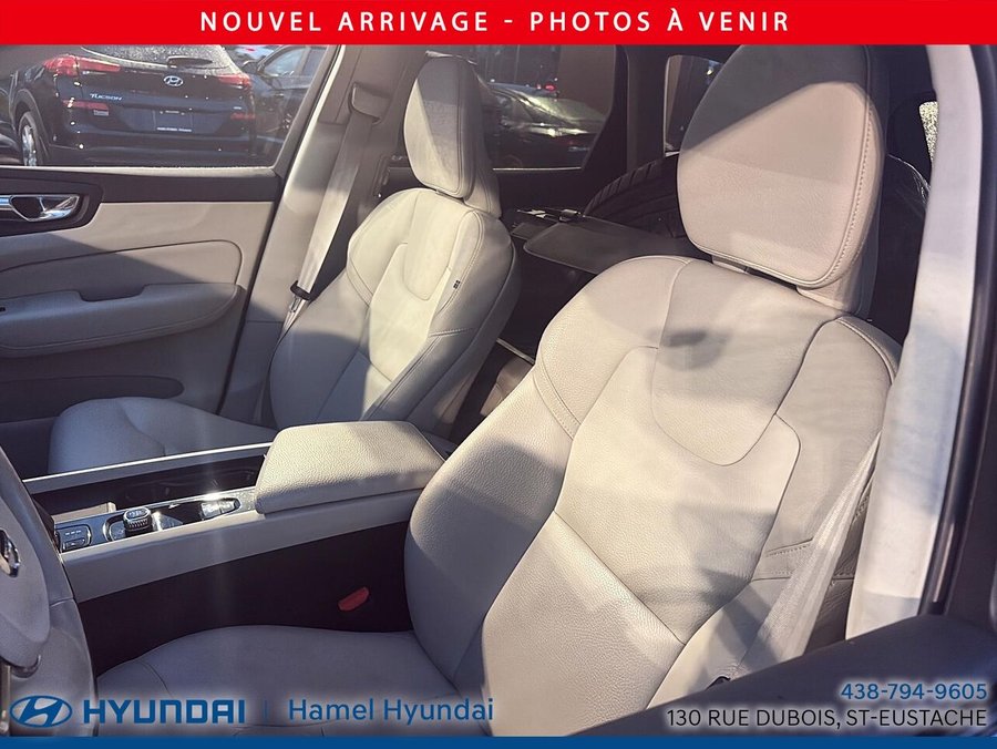 Volvo XC60 B6 Momentum TI 2022 Gris