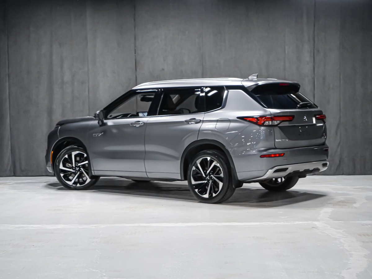 Mitsubishi Outlander PHEV GT-AWD 2023 Gris Montréal - photo #3