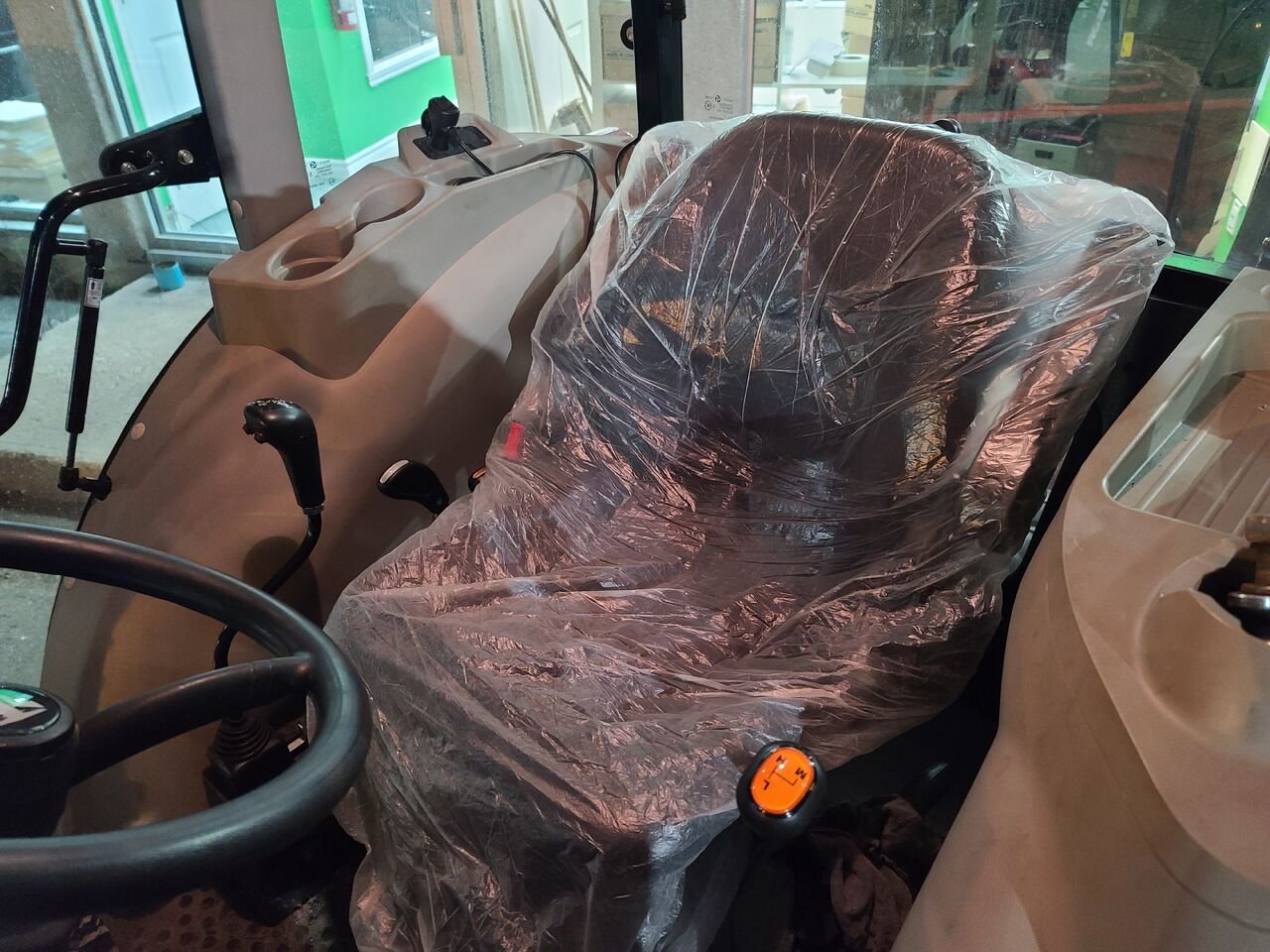 2023 TYM T574H Red  - photo #20