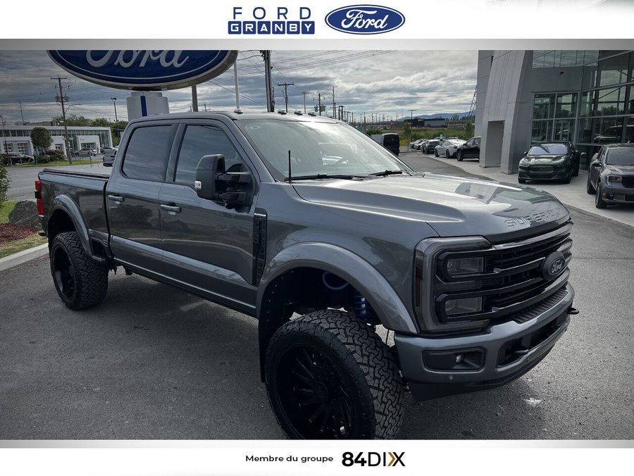 Ford SUPER DUTY F-250 SRW Platinum cabine 6 places 4RM caisse de 8 pi 2026 Gris
