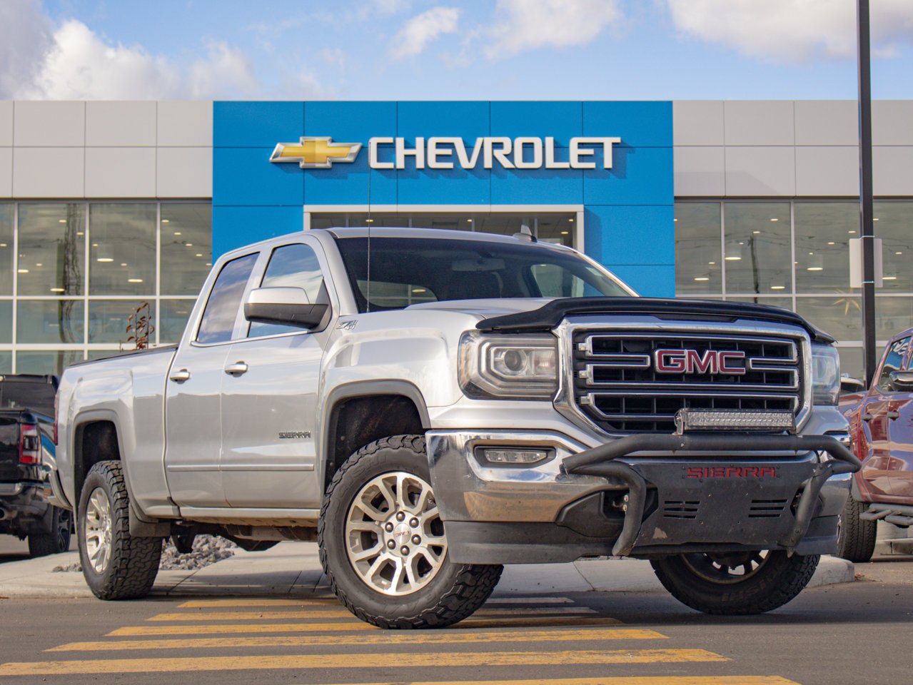 2018 GMC Sierra 1500 4WD Double Cab 143.5 SLE Grey Sherwood Park - photo #14