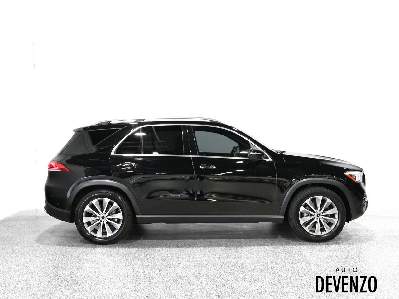 2022 Mercedes-Benz GLE Black Saint-Eustache - photo #1