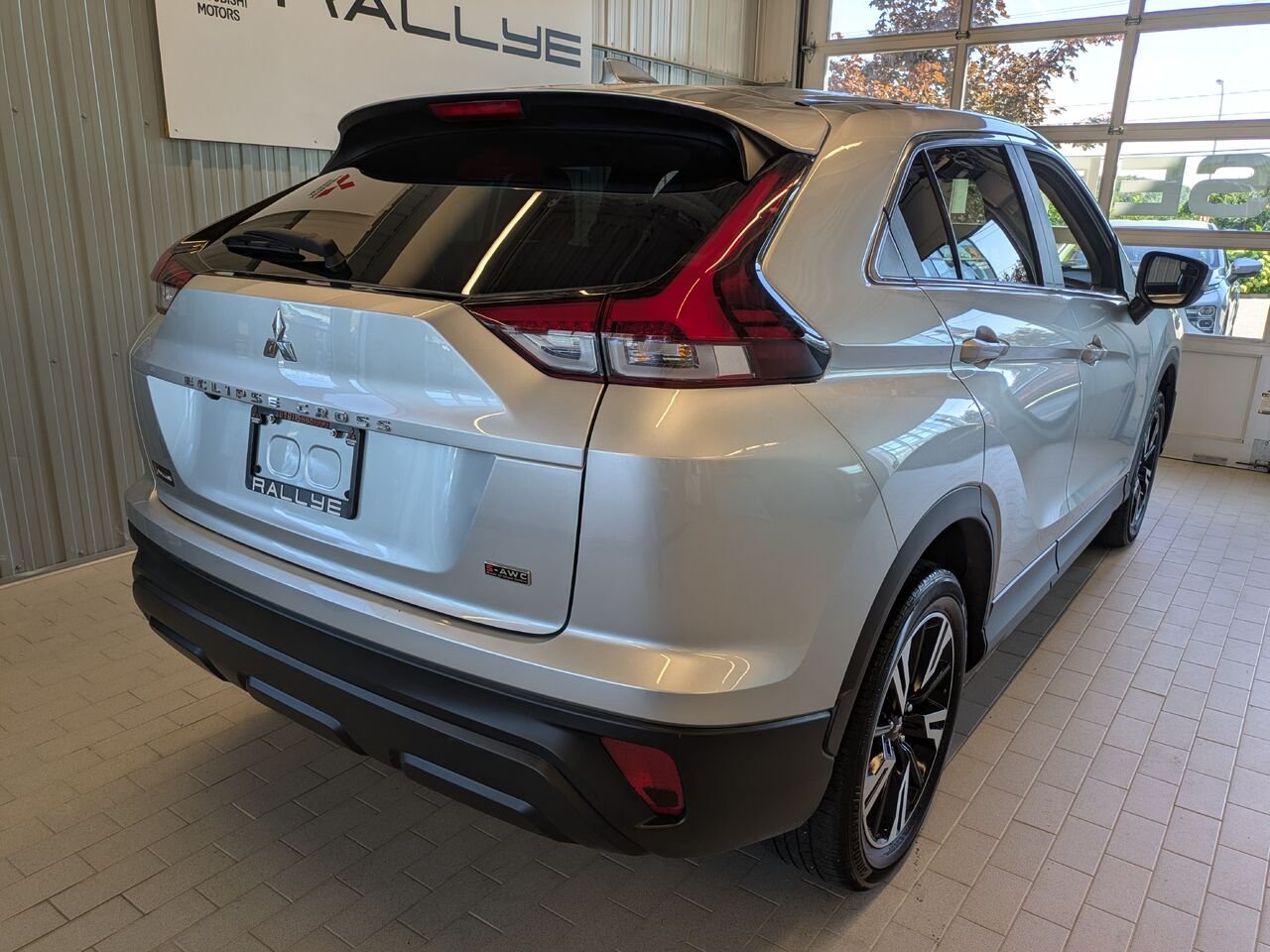 2024 Mitsubishi Eclipse Cross Silver Gatineau - photo #17