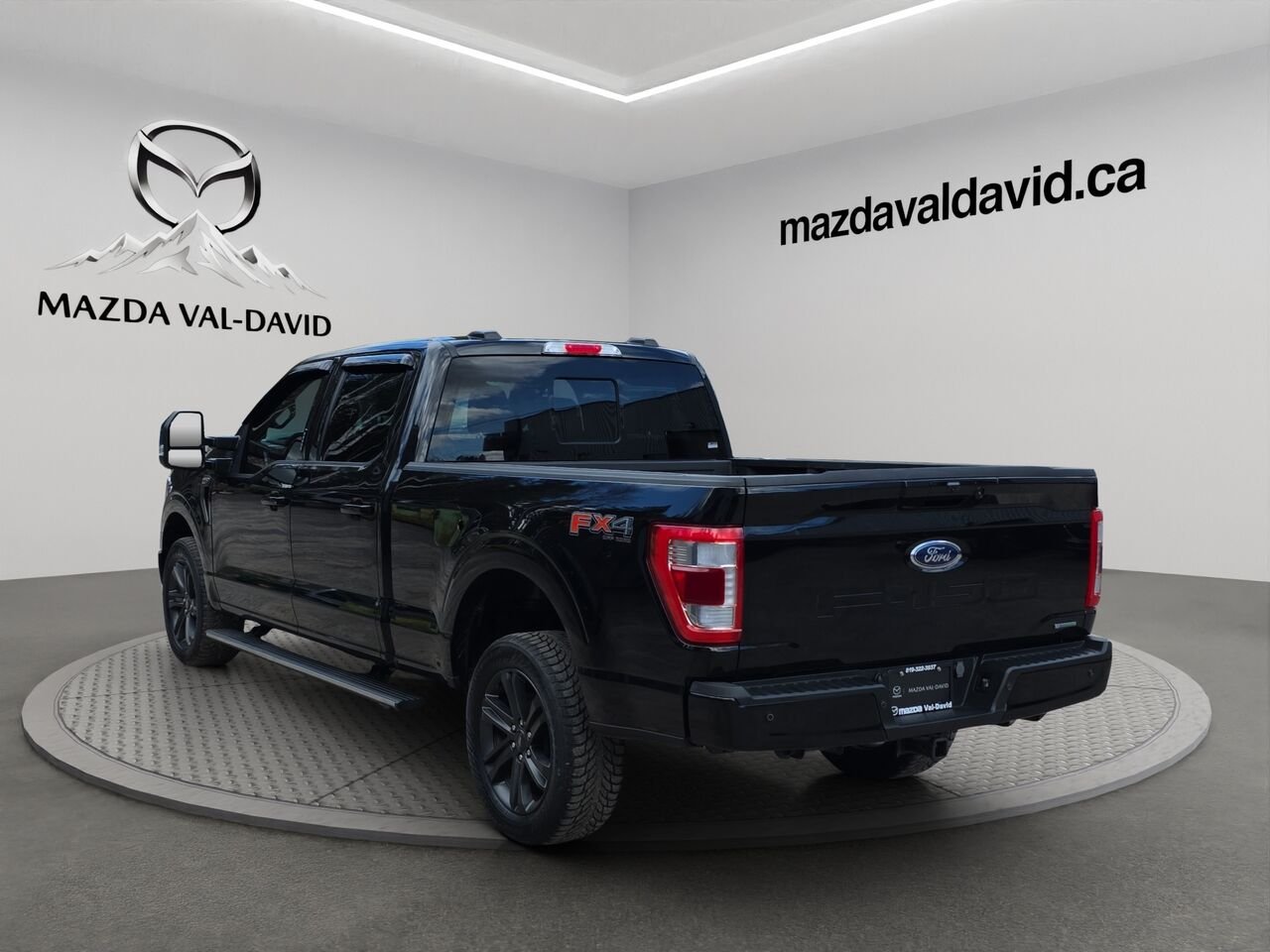 Ford F-150 LARIAT cabine SuperCrew 4RM caisse de 5,5 pi 2023 Noir Val-David - photo #19