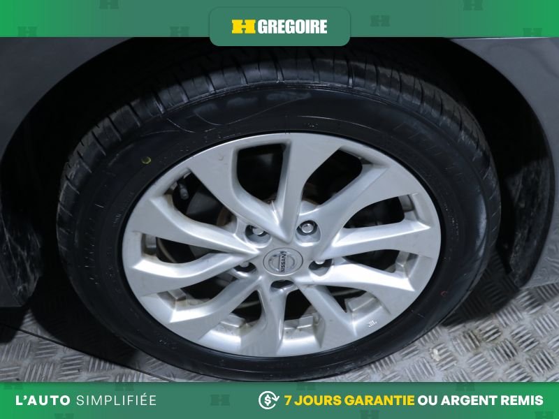 2019 Nissan Sentra Grey Laval - photo #26