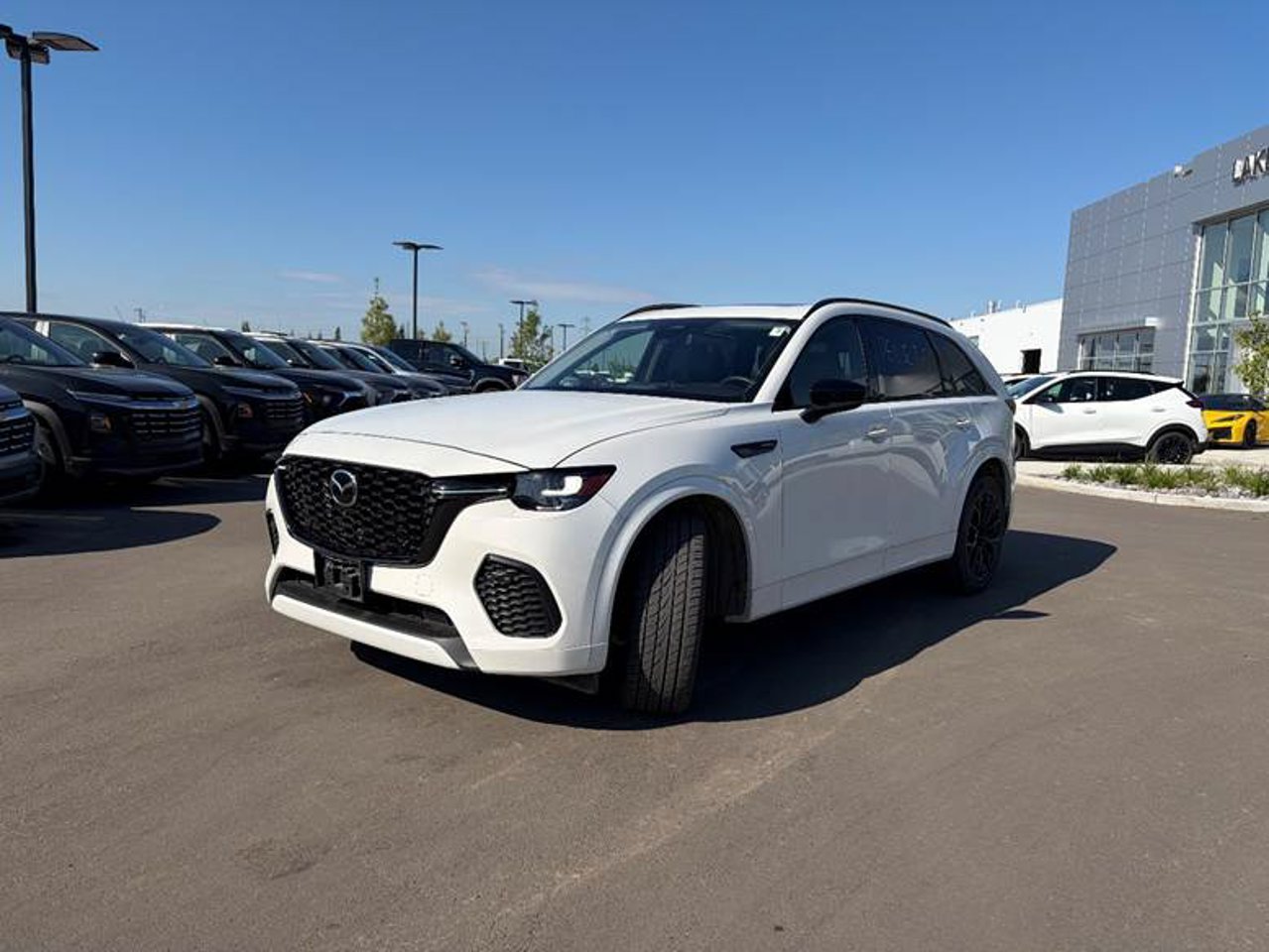 2025 Mazda CX-70 MHEV GT AWD White Sherwood Park - photo #2