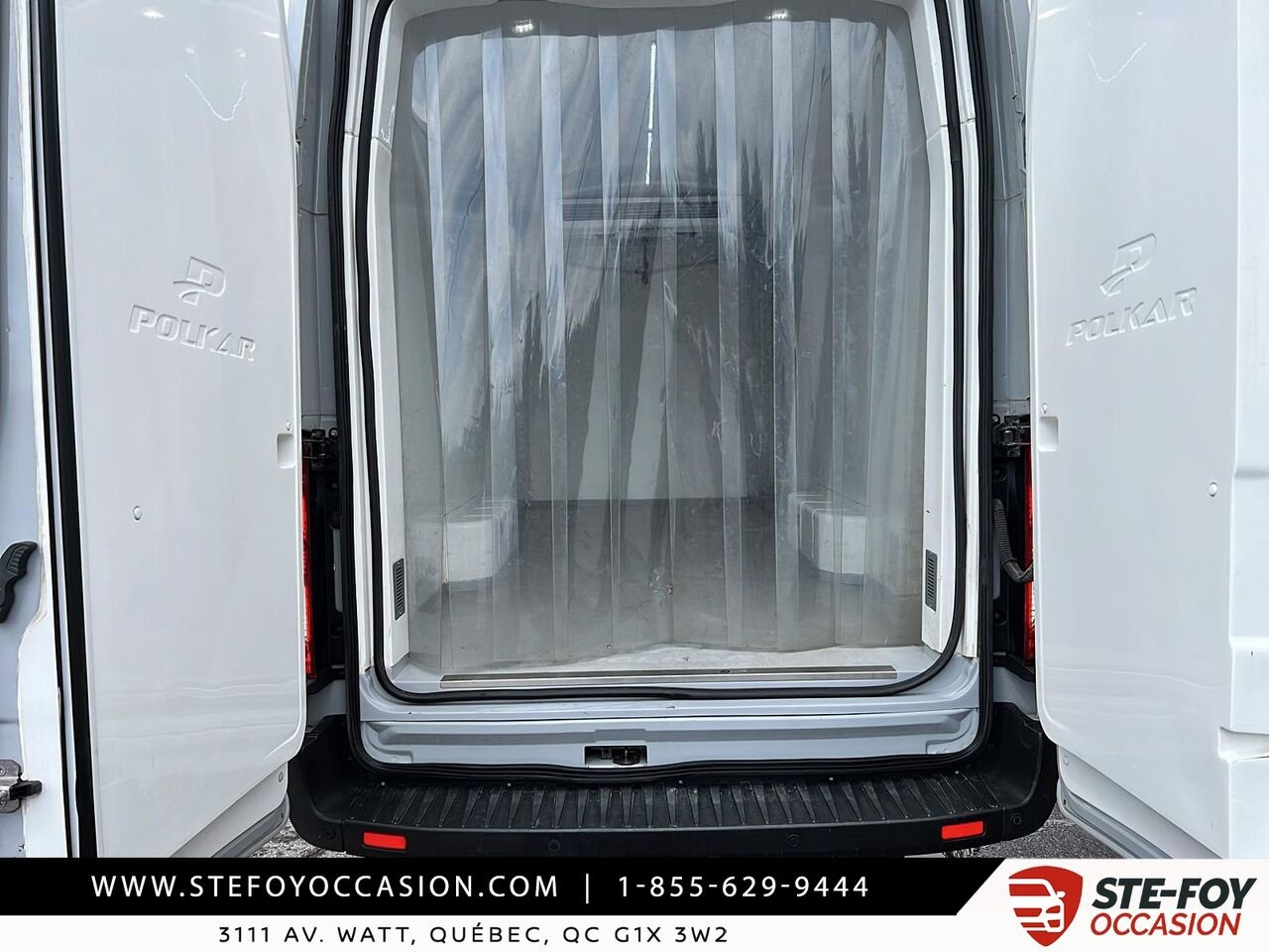 2022 Ford E-Transit Toit surélevé White Québec - photo #5
