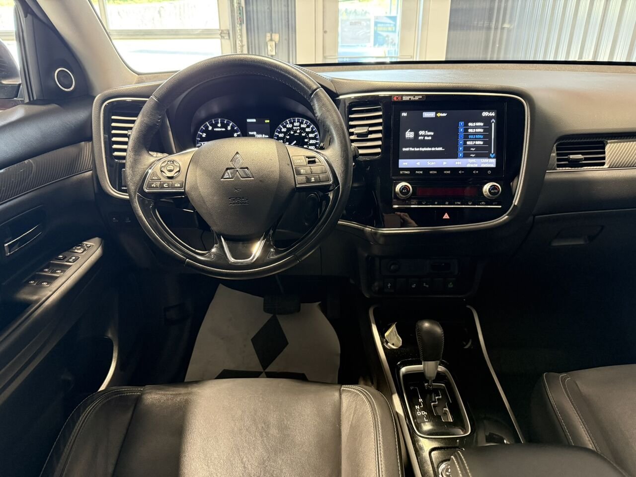 2020 Mitsubishi Outlander Red Rouyn-Noranda - photo #14