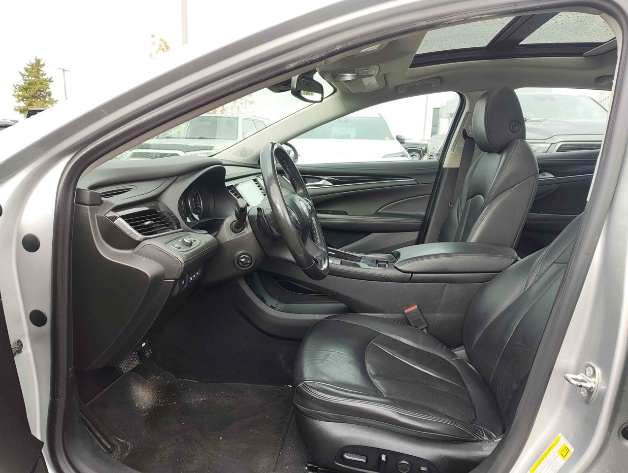 2017 Buick LaCrosse 4dr Sdn Premium AWD Grey Sherwood Park - photo #7