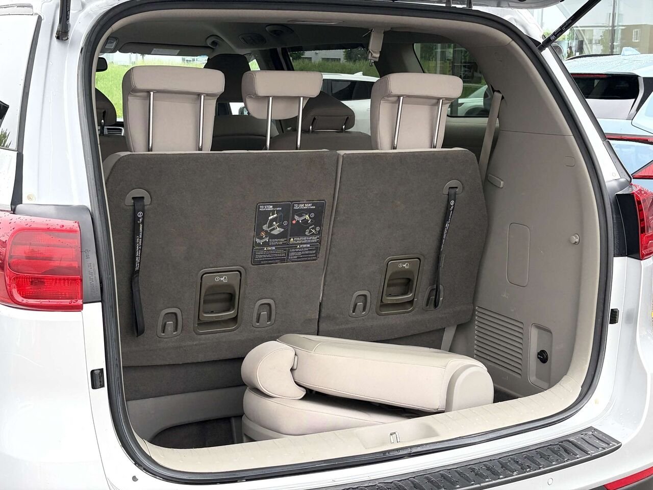 2020 Kia Sedona Grey Gatineau - photo #19