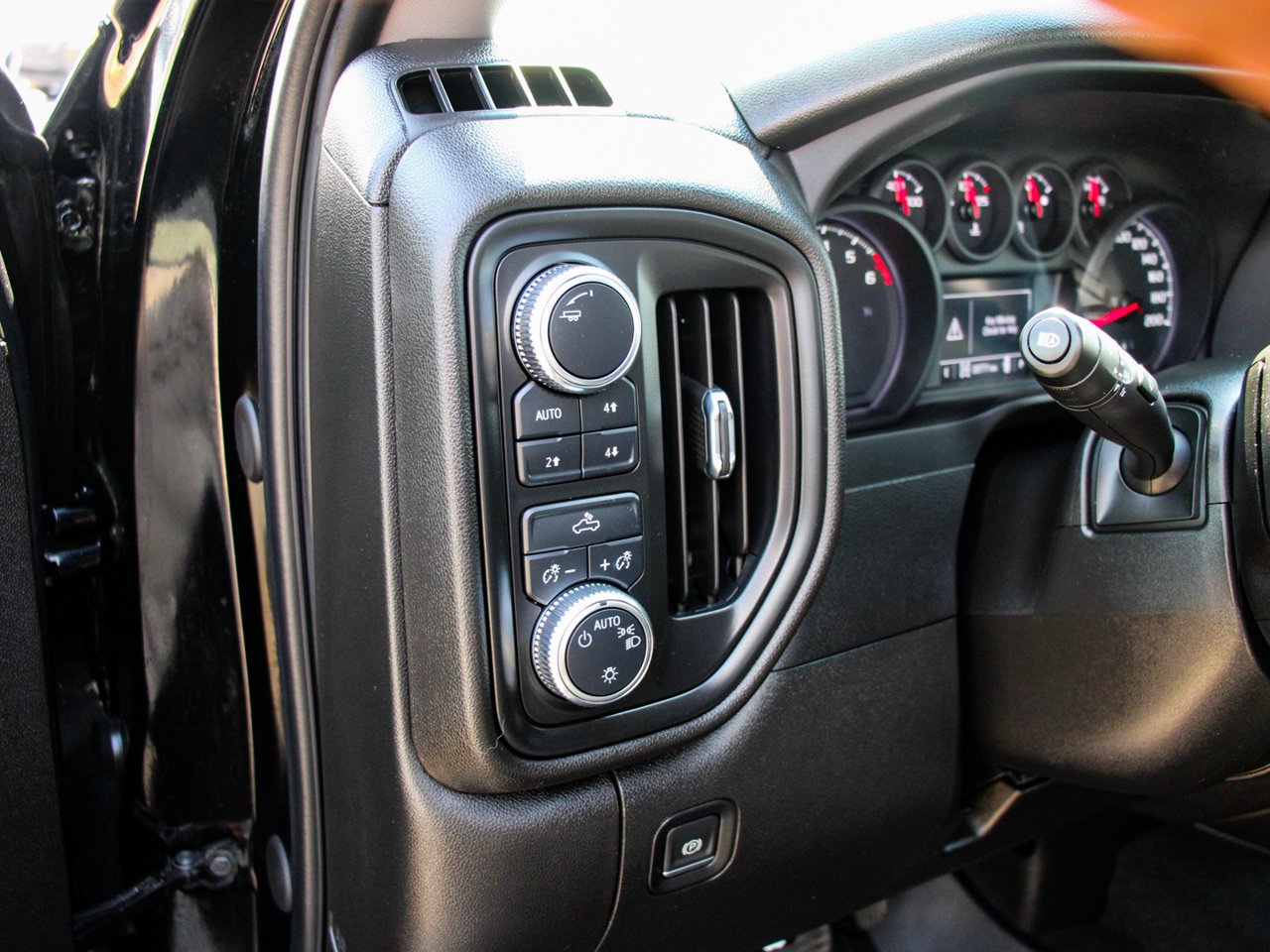 2024 GMC Sierra 1500 4WD Crew Cab 147 Pro Black Sherwood Park - photo #16