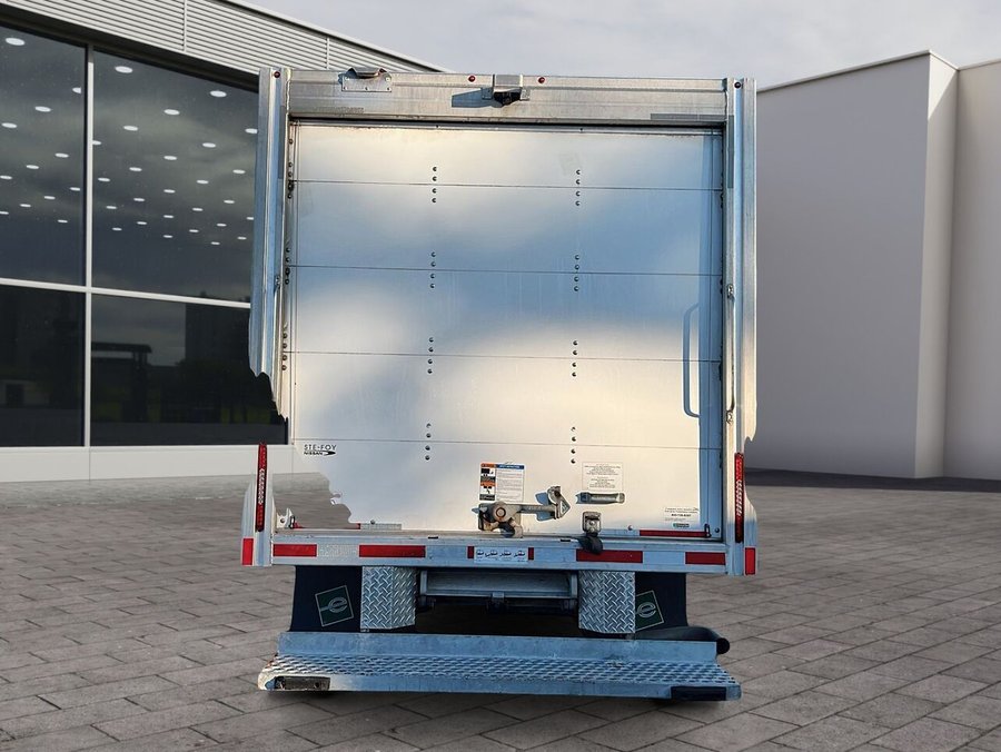 2024 Chevrolet Fourgonnette commerciale tronquée Express 3500 fourgonnette 159 po White