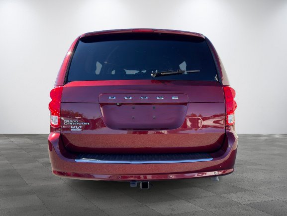 2019 Dodge Grand Caravan Red Thetford Mines - photo #3