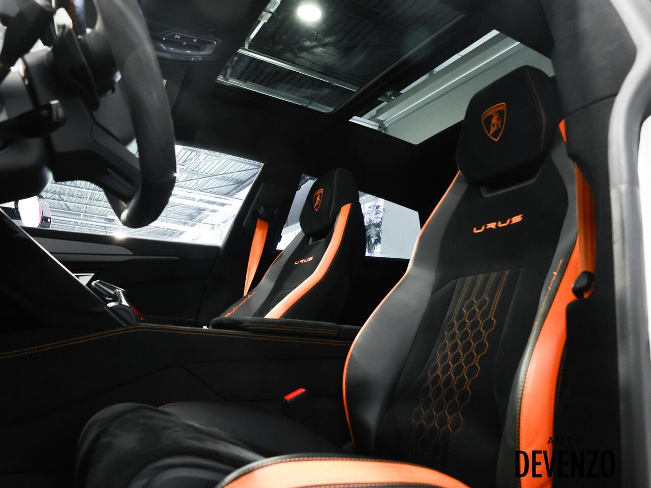 2023 Lamborghini Urus White Saint-Eustache - photo #10
