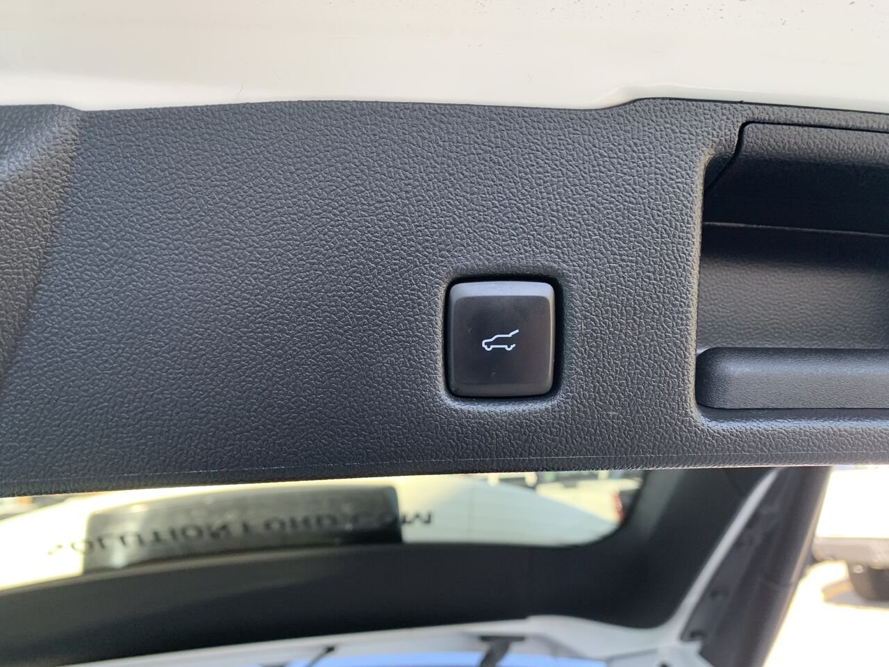2023 Ford Escape White Châteauguay - photo #13