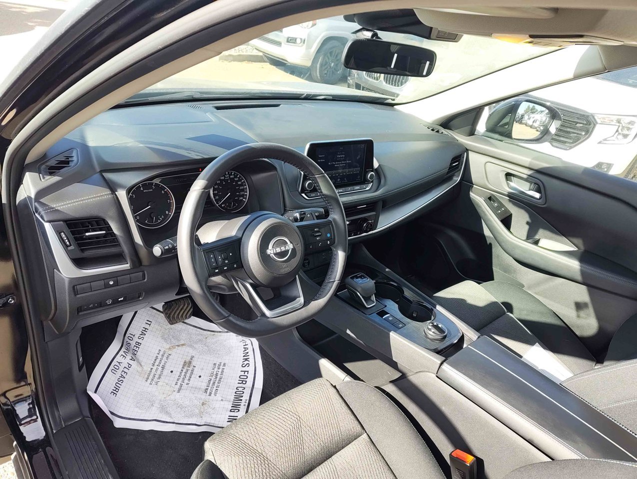 2024 Nissan Rogue AWD SV Moonroof Black Sherwood Park - photo #6