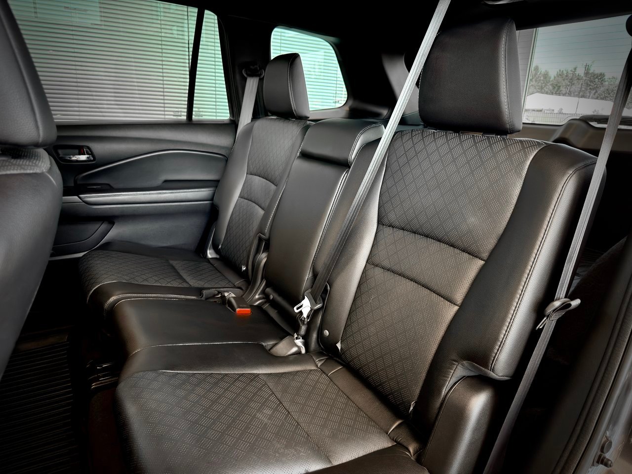 2020 Honda Passport gray Notre-Dame-des-Prairies - photo #19