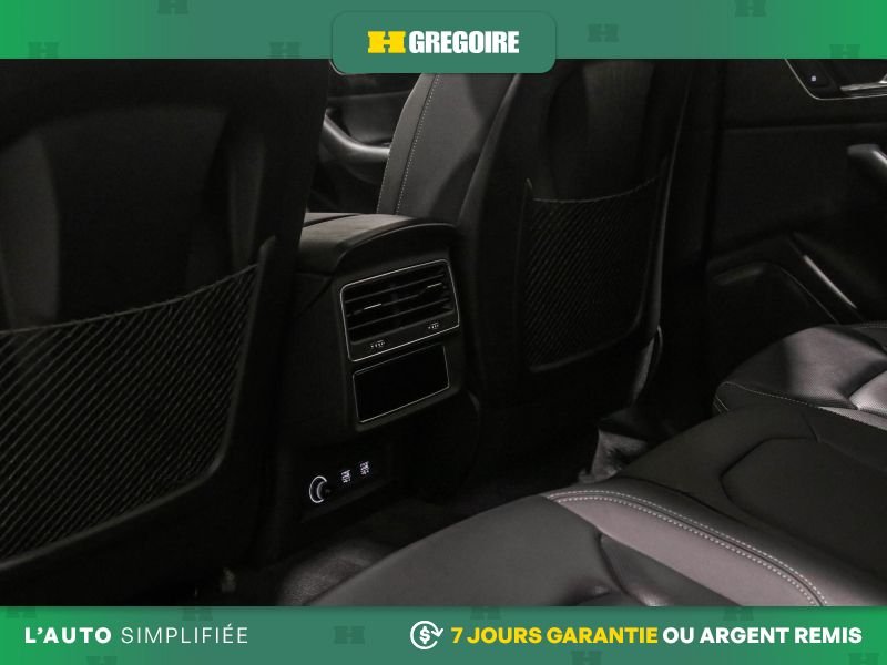 2019 Audi Q8 White Blainville - photo #27