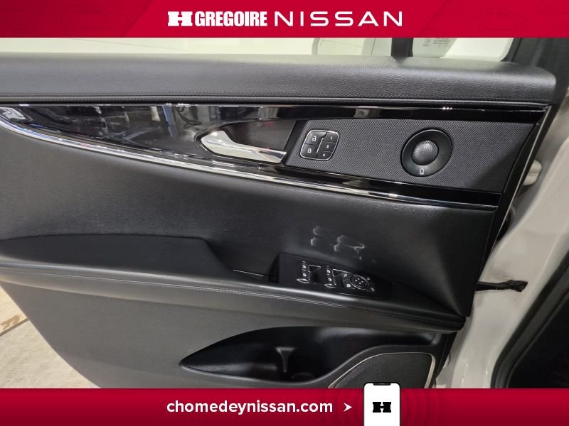 2022 Lincoln Nautilus Grey Saint-Eustache - photo #13