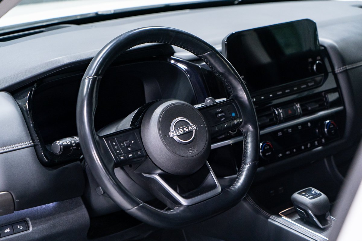 Nissan Pathfinder Platinum 2022 Blanc Montréal - photo #8
