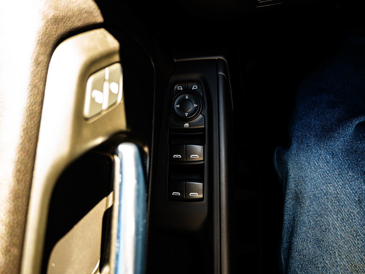 2024 Chevrolet Silverado 1500 4WD Crew Cab 147 Custom Grey Sherwood Park - photo #17