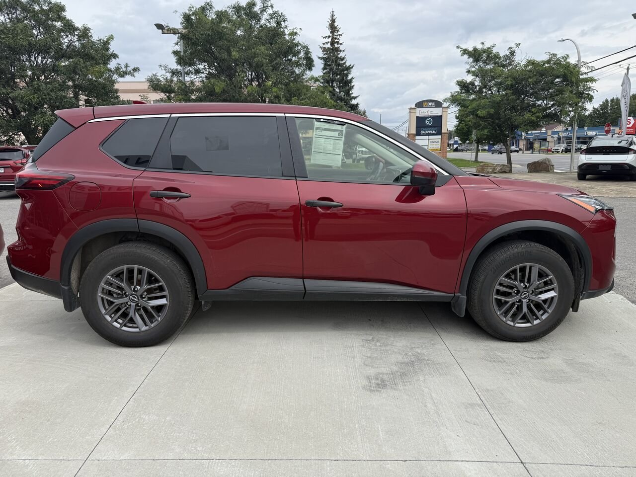 2024 Nissan Rogue S AWD Red Châteauguay - photo #6