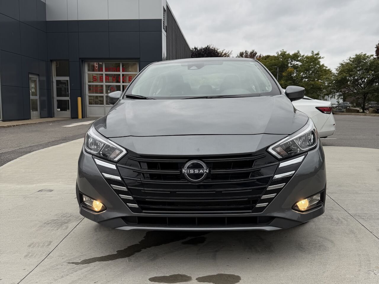 2025 Nissan Versa S CVT Grey Châteauguay - photo #1