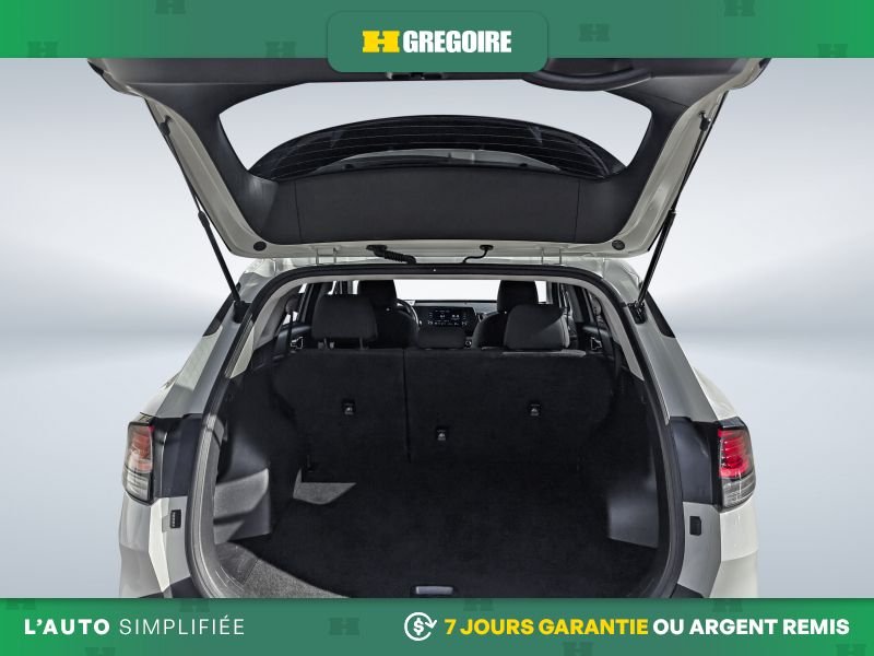 2024 Kia Sportage White Laval - photo #24