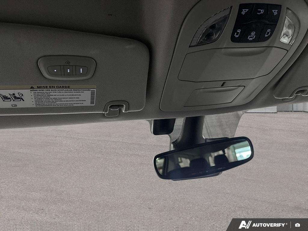 2021 Chrysler Pacifica Hybrid 2601324A | Touring L Plus White Edmonton - photo #18