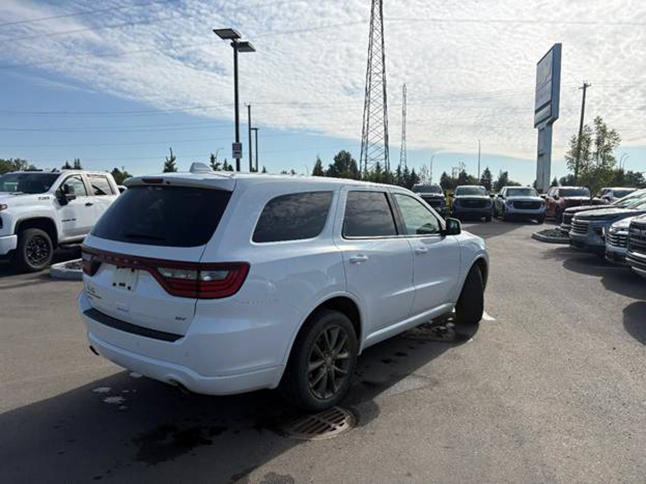 2017 Dodge Durango AWD 4dr GT White Sherwood Park - photo #4