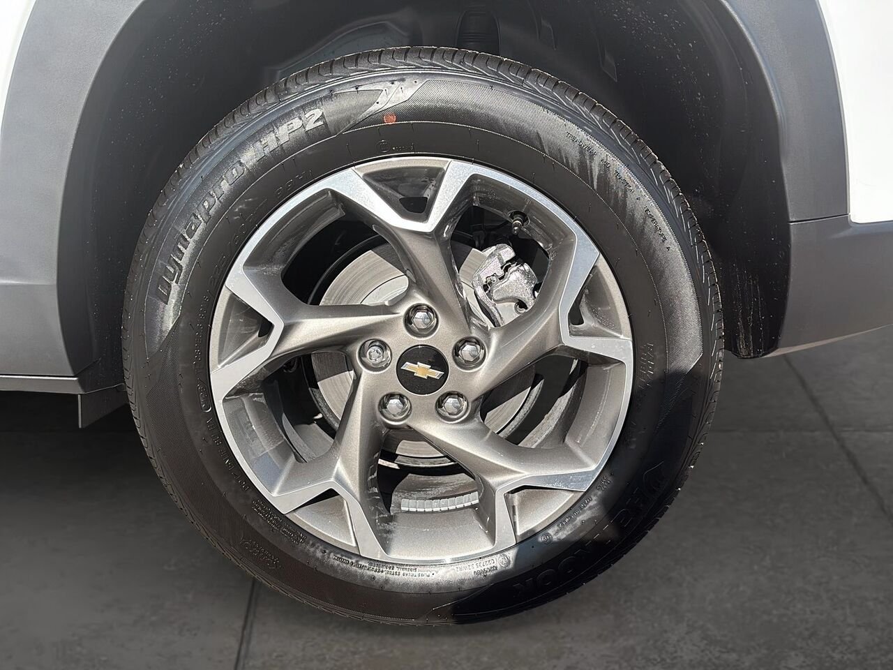 CHEVROLET Trax LT 2026 BLANC SOMMET Saint-Hyacinthe - photo #6