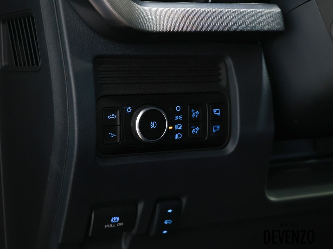 2026 Ford Super Duty F-450 DRW Black Saint-Eustache - photo #14