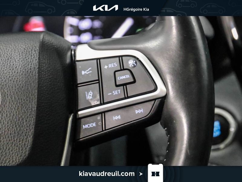 Toyota Highlander 2022 Bleu Laval - photo #16